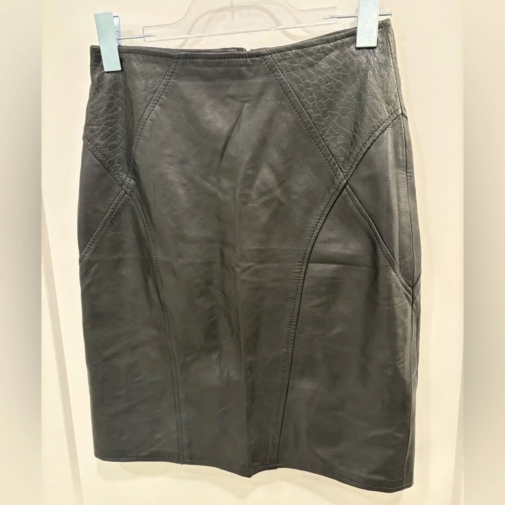 Vintage Soft Black Leather Skirt Size 8 - Picture 1 of 16